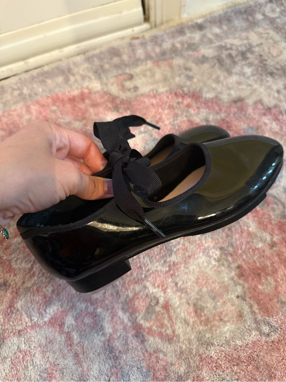 Capezio tap shoes tyette black bow size 2.5